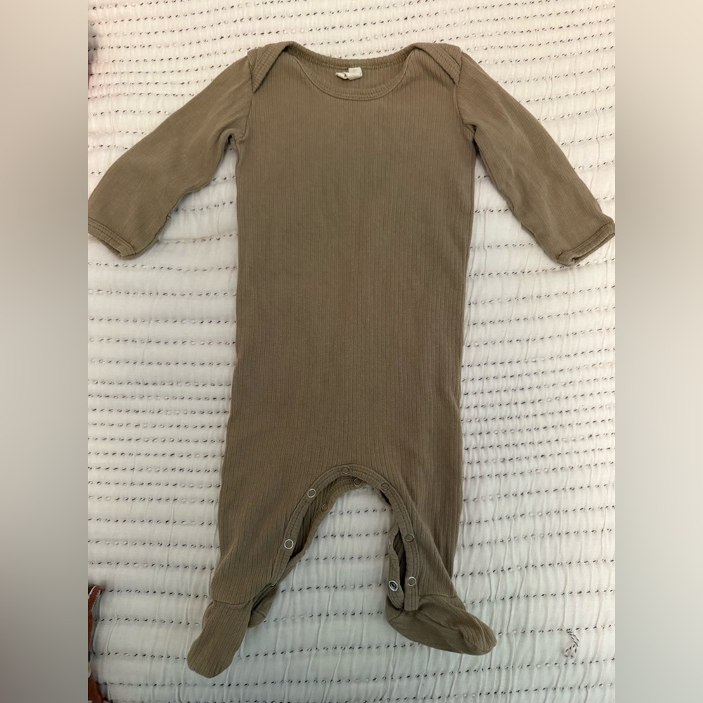 Quincy Mae footie